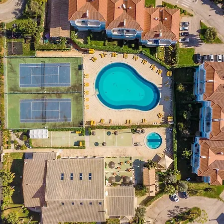 公寓 T2 Oasis Parque, Piscinas, Jacuzzi E Tenis!