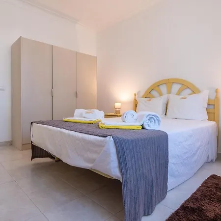 T2 Oasis Parque, Piscinas, Jacuzzi E Tenis! Apartment