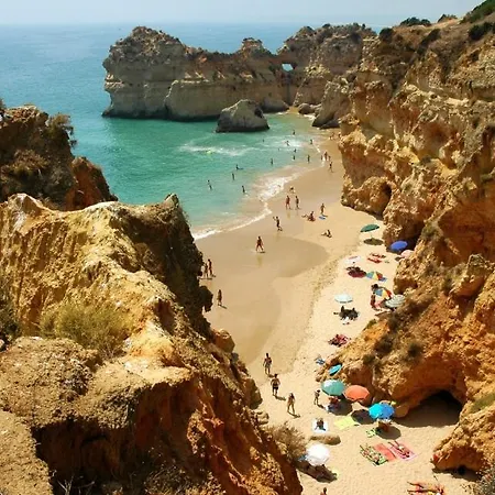 公寓 T2 Oasis Parque, Piscinas, Jacuzzi E Tenis! 波尔蒂芒